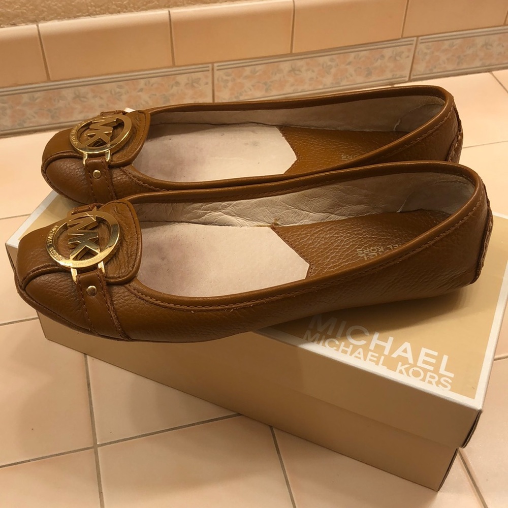 Michael Kors dressy flats